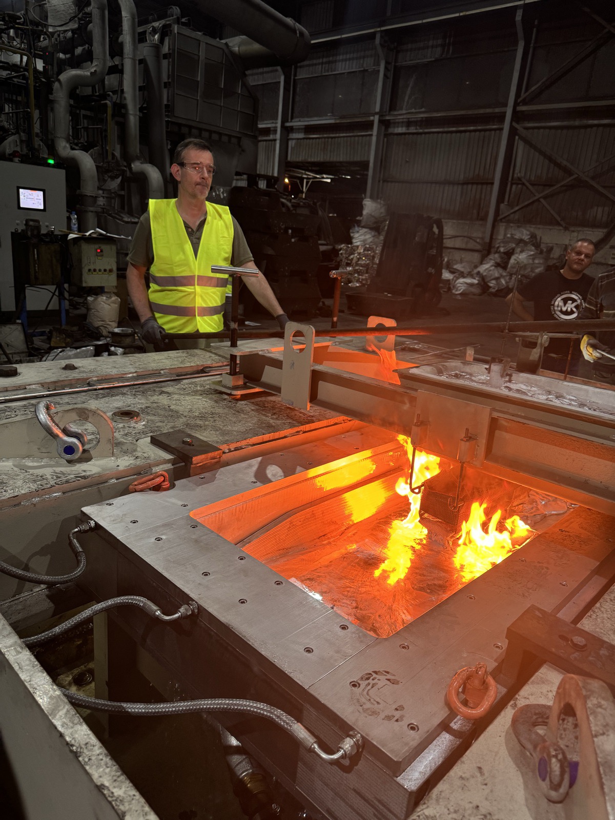 Molten aluminium